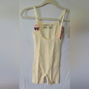 3/$25! NWT Shapermint Nude Open Bust Bodysuit Shaper Short Size Small